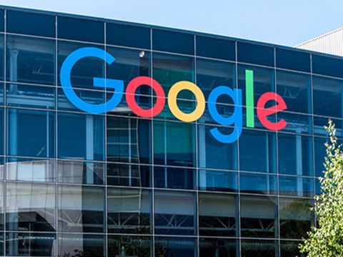 Navigating Market Volatility: Insights from QQQ Futures and Tech Giants’ Earnings